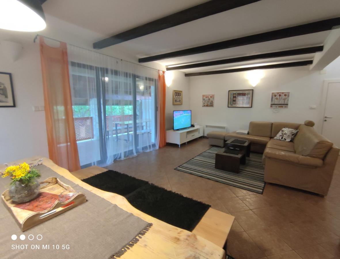 Mila Holiday Home Lohovo Εξωτερικό φωτογραφία